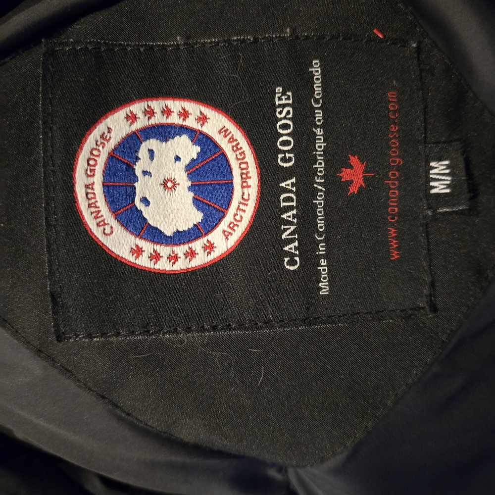 Canada Goose Men's Dark Gray Puffer Jacket